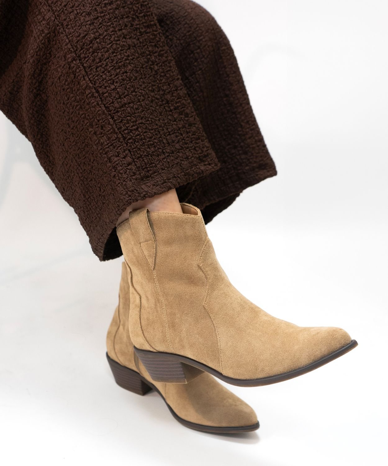 Botines cowboy b&aacute;sicos image number null